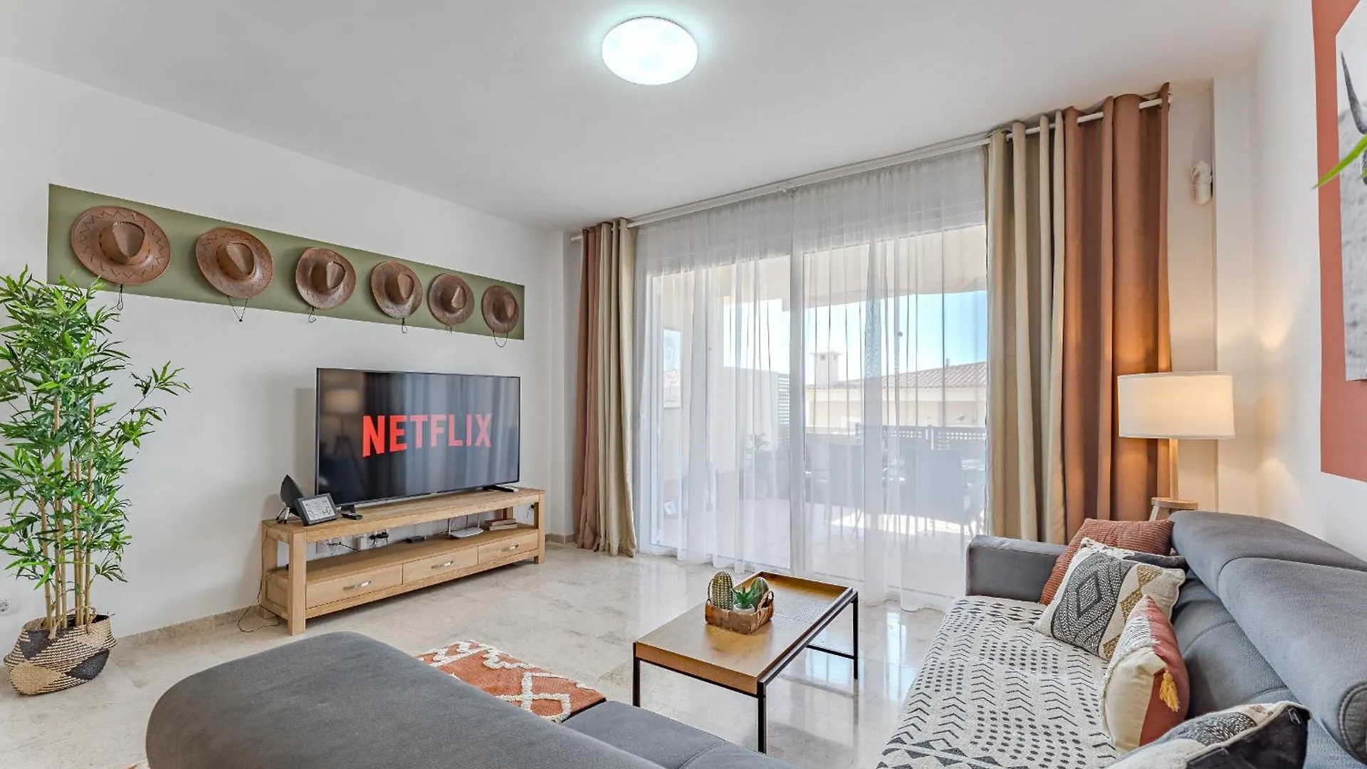 Luxury Vacation House Dakota Puerto de Santiago  Puerto de Santiago (Tenerife)